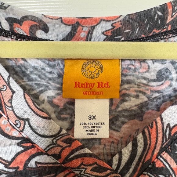 Ruby Rd. Women's Plus Size Paisley V-Neck Top, Size 3X - Picture 4 of 10